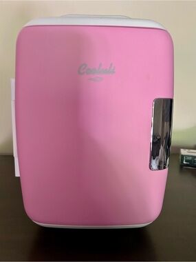 Cooluli Classic 4 Liter Mini Fridge - Pink